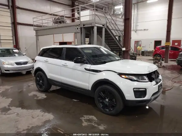 SALVP2BG3HH198831 2017 LAND ROVER RANGE ROVER EVOQUE - Image 1