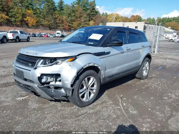 SALVP2BG4GH143996 2016 LAND ROVER RANGE ROVER EVOQUE - Image 2
