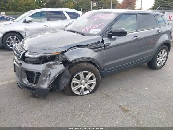 SALVP2BG4HH238320 2017 LAND ROVER RANGE ROVER EVOQUE - Image 2