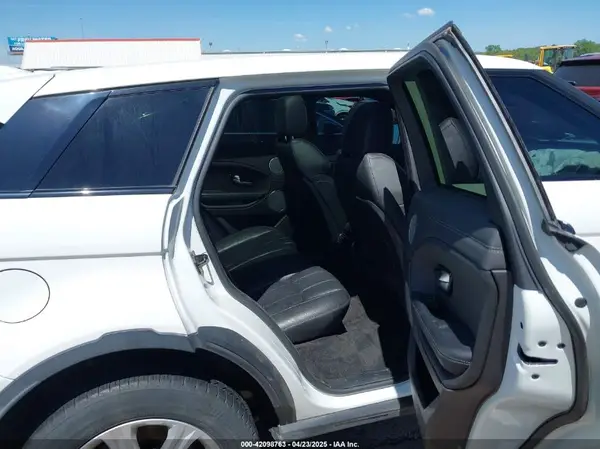 SALVP2BG6HH223012 2017 LAND ROVER RANGE ROVER EVOQUE - Image 8