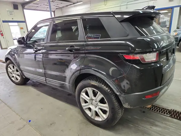 SALVP2BG8HH170202 2017 LAND ROVER RANGE ROVER EVOQUE - Image 2