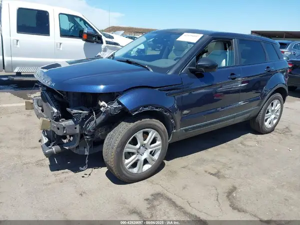 SALVP2BG8HH253841 2017 LAND ROVER RANGE ROVER EVOQUE - Image 2