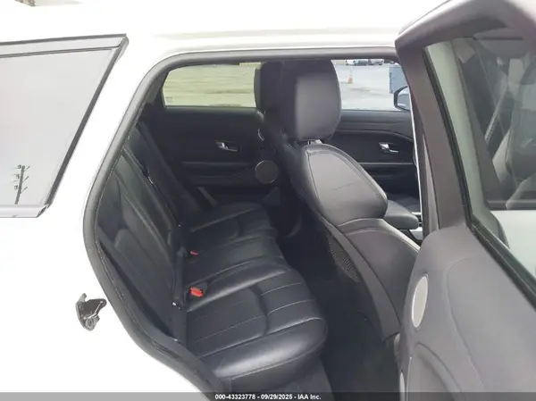 SALVP2BG9HH192208 2017 LAND ROVER RANGE ROVER EVOQUE - Image 8