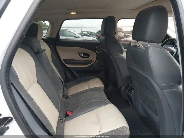 SALVP2BGXHH203300 2017 LAND ROVER RANGE ROVER EVOQUE - Image 8