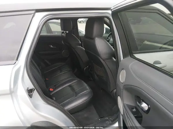 SALVP2BGXHH204978 2017 LAND ROVER RANGE ROVER EVOQUE - Image 8