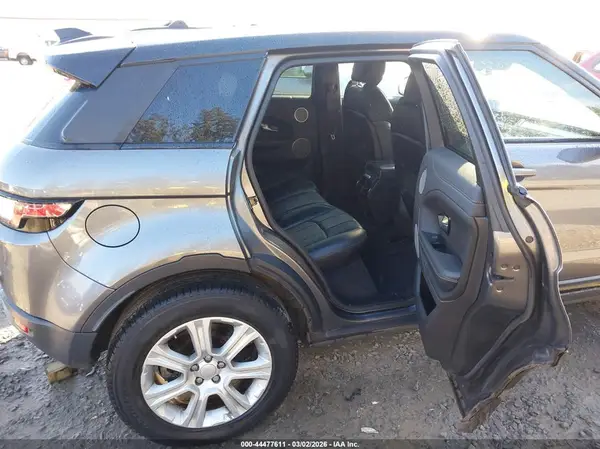 SALVP2BGXHH219769 2017 LAND ROVER RANGE ROVER EVOQUE - Image 8