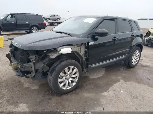 SALVP2RX0JH292368 2018 LAND ROVER RANGE ROVER EVOQUE - Image 2