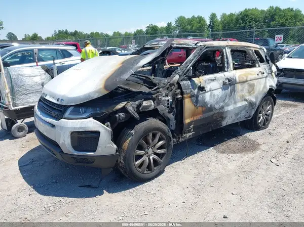 SALVP2RX0KH349444 2019 LAND ROVER RANGE ROVER EVOQUE - Image 2