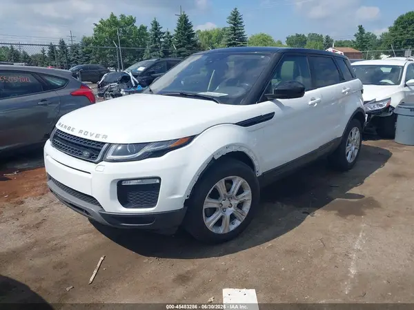 SALVP2RX2JH286880 2018 LAND ROVER RANGE ROVER EVOQUE - Image 2