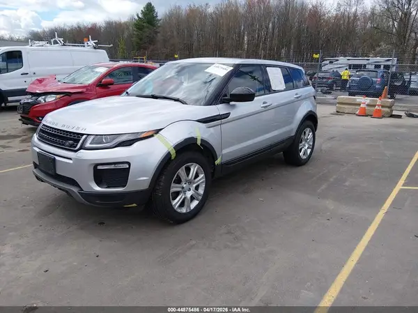 SALVP2RX5JH321511 2018 LAND ROVER RANGE ROVER EVOQUE - Image 2