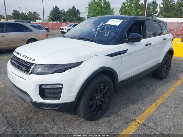 SALVP2RX5KH341761 2019 LAND ROVER RANGE ROVER EVOQUE - Image 2