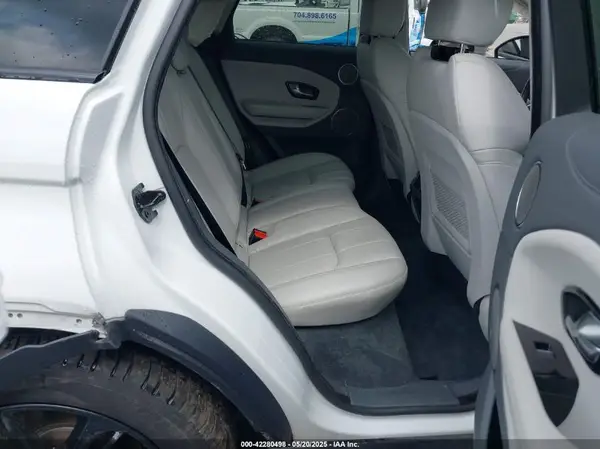 SALVP2RX6JH323834 2018 LAND ROVER RANGE ROVER EVOQUE - Image 8