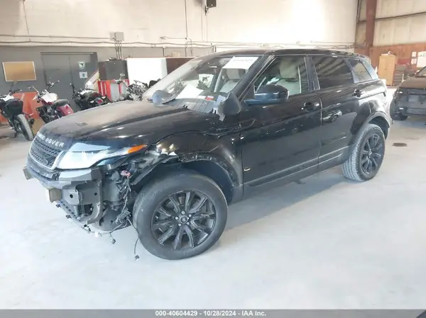 SALVP2RX6KH329988 2019 LAND ROVER RANGE ROVER EVOQUE - Image 2