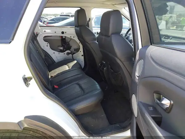 SALVP2RX6KH349643 2019 LAND ROVER RANGE ROVER EVOQUE - Image 8