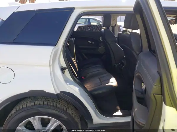 SALVP2RX6KH350405 2019 LAND ROVER RANGE ROVER EVOQUE - Image 8