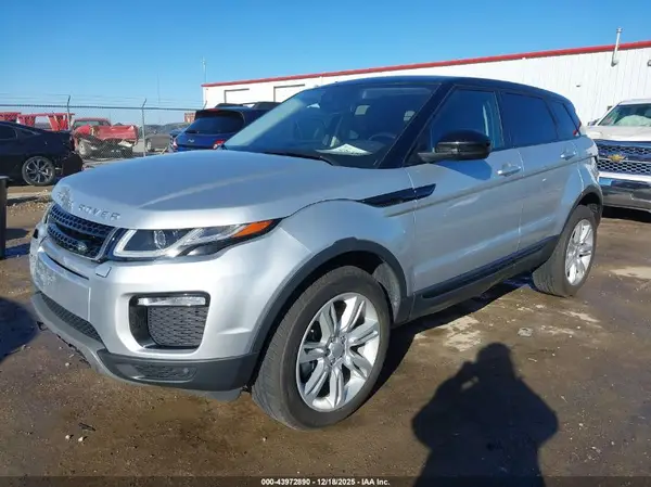SALVP2RX7JH303138 2018 LAND ROVER RANGE ROVER EVOQUE - Image 2