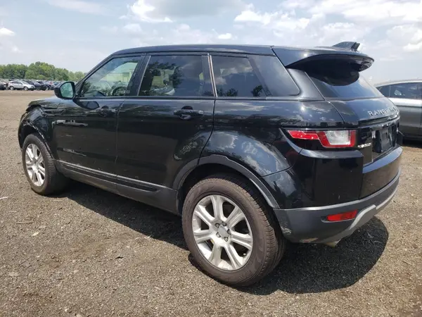 SALVP2RX7JH324135 2018 LAND ROVER RANGE ROVER EVOQUE - Image 2