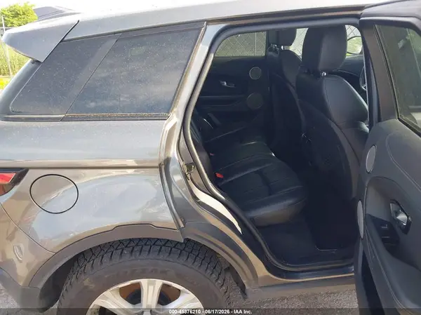 SALVP2RX8JH323740 2018 LAND ROVER RANGE ROVER EVOQUE - Image 8