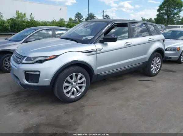 SALVP2RX8JH324533 2018 LAND ROVER RANGE ROVER EVOQUE - Image 2