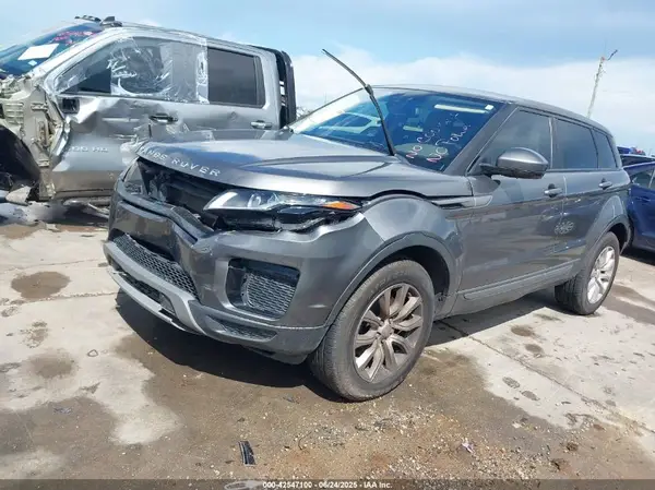 SALVP2RX8KH328003 2019 LAND ROVER RANGE ROVER EVOQUE - Image 2