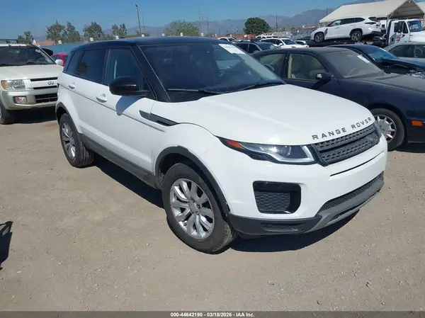 SALVP2RX8KH329104 2019 LAND ROVER RANGE ROVER EVOQUE - Image 1