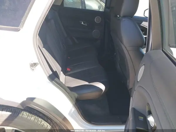 SALVP2RX8KH329104 2019 LAND ROVER RANGE ROVER EVOQUE - Image 8