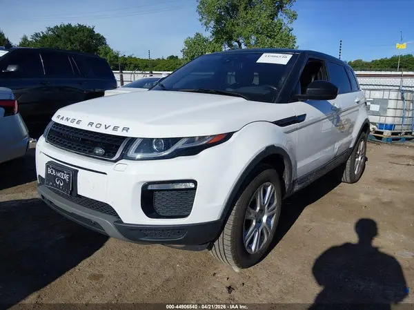 SALVP2RX8KH335419 2019 LAND ROVER RANGE ROVER EVOQUE - Image 2