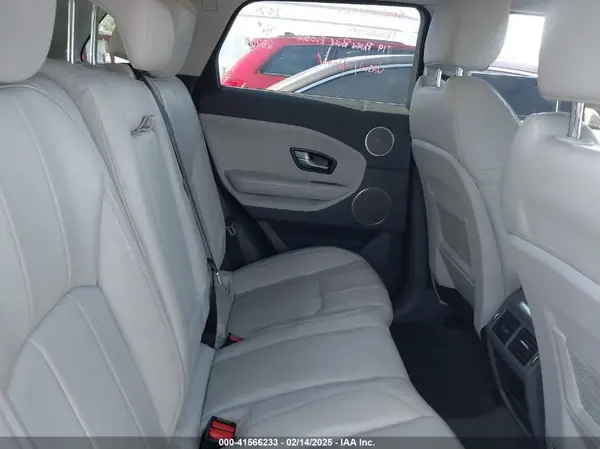 SALVP2RX8KH340040 2019 LAND ROVER RANGE ROVER EVOQUE - Image 8