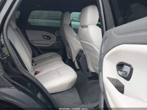 SALVP2RX9JH267906 2018 LAND ROVER RANGE ROVER EVOQUE - Image 8