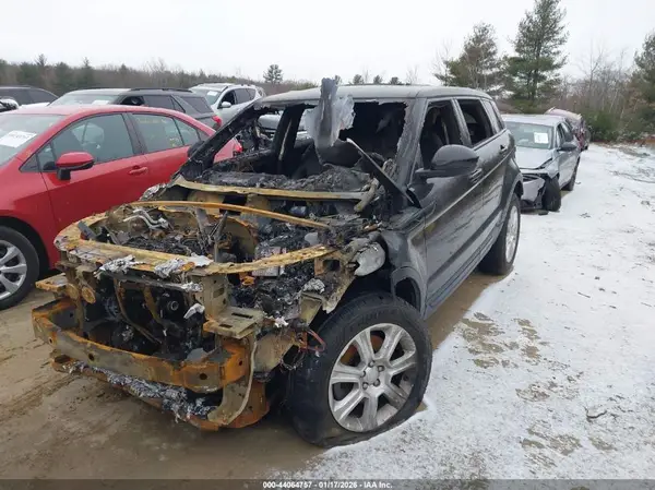SALVP2RX9KH328804 2019 LAND ROVER RANGE ROVER EVOQUE - Image 2