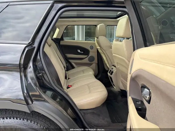 SALVP2RXXKH328911 2019 LAND ROVER RANGE ROVER EVOQUE - Image 8