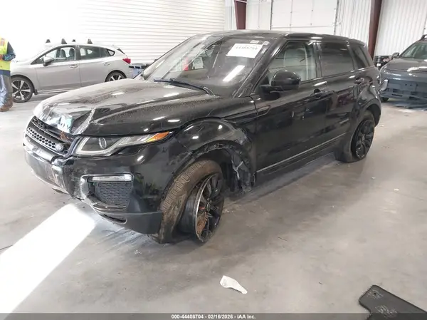 SALVP2RXXKH347751 2019 LAND ROVER RANGE ROVER EVOQUE - Image 2