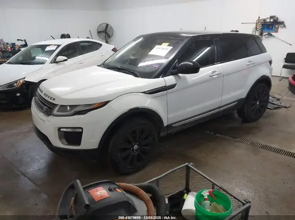 SALVR2BG5GH078523 2016 LAND ROVER RANGE ROVER EVOQUE - Image 2