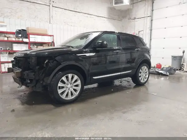 SALVR2BG7HH233431 2017 LAND ROVER RANGE ROVER EVOQUE - Image 2