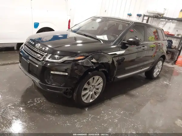 SALVR2BG9HH202441 2017 LAND ROVER RANGE ROVER EVOQUE - Image 2