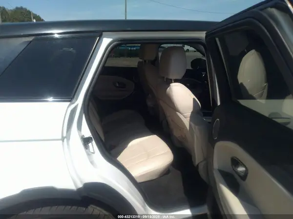 SALVR2BGXGH084835 2016 LAND ROVER RANGE ROVER EVOQUE - Image 8
