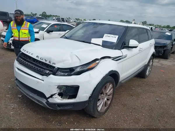 SALVR2RX5JH283059 2018 LAND ROVER RANGE ROVER EVOQUE - Image 2