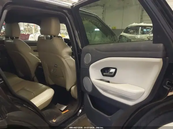 SALVR2RX5KH329300 2019 LAND ROVER RANGE ROVER EVOQUE - Image 8