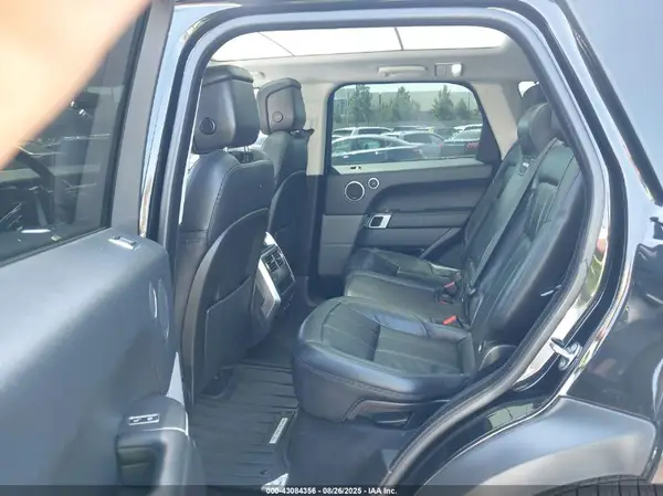 SALWG2RV6JA406403 2018 LAND ROVER RANGE ROVER SPORT - Image 8