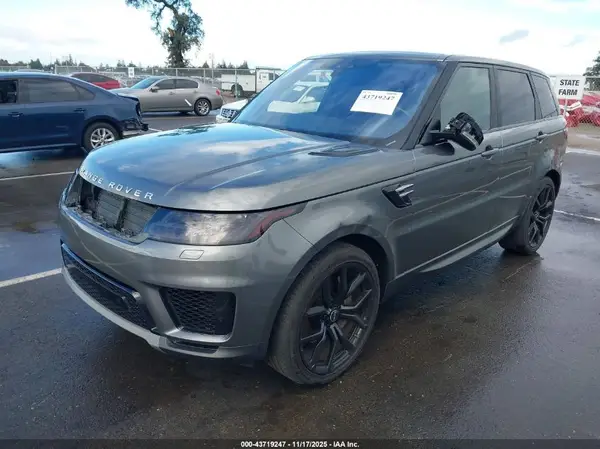 SALWG2RV6JA698649 2018 LAND ROVER RANGE ROVER SPORT - Image 2