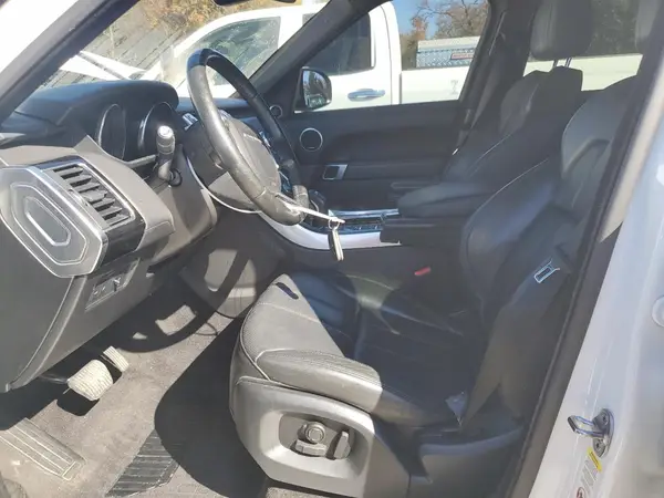 2017 LAND ROVER RANGE ROVER SPORT auction photo 7
