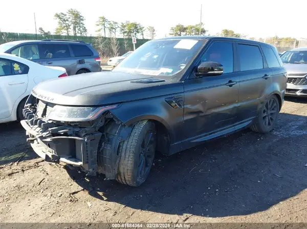 SALWR2RE0JA812073 2018 LAND ROVER RANGE ROVER SPORT - Image 2
