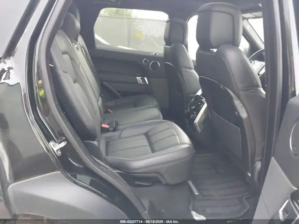 SALWR2RE4JA813646 2018 LAND ROVER RANGE ROVER SPORT - Image 8