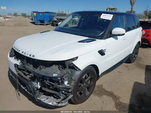 SALWR2RV3JA401282 2018 LAND ROVER RANGE ROVER SPORT - Image 2