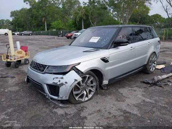 SALWR2RV3JA699901 2018 LAND ROVER RANGE ROVER SPORT - Image 2