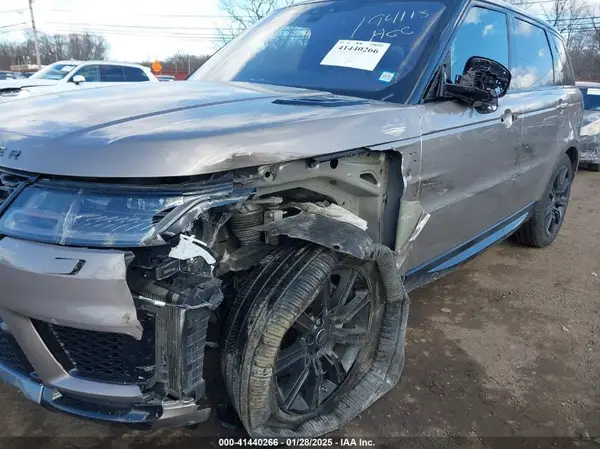 2021 LAND ROVER RANGE ROVER SPORT auction photo 6