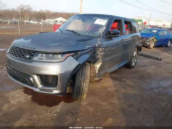 SALWV2SV4JA190910 2018 LAND ROVER RANGE ROVER SPORT - Image 2