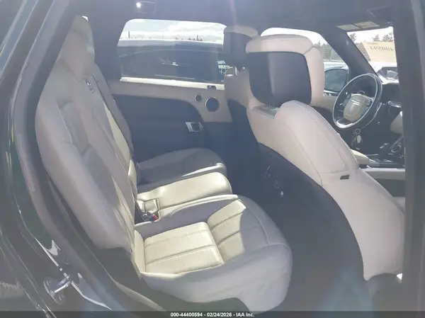 SALWV2SV5JA808557 2018 LAND ROVER RANGE ROVER SPORT - Image 8