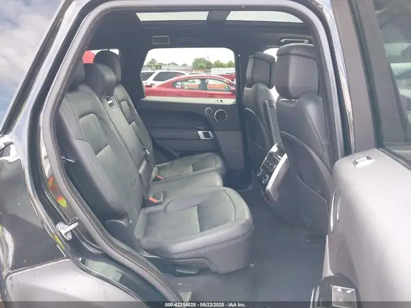 SALWV2SV8KA422054 2019 LAND ROVER RANGE ROVER SPORT - Image 8