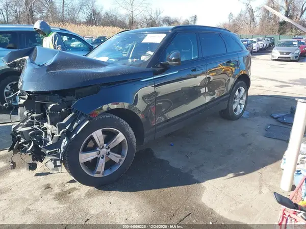 SALYB2EN5KA780855 2019 LAND ROVER RANGE ROVER VELAR - Image 2
